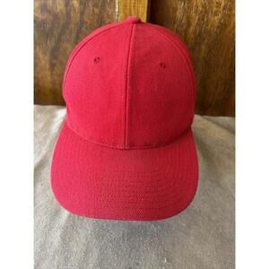 VINTAGE SPORTSMAN 7 3/8 SIZE PLAIN RED HAT 6 PANEL CANVAS